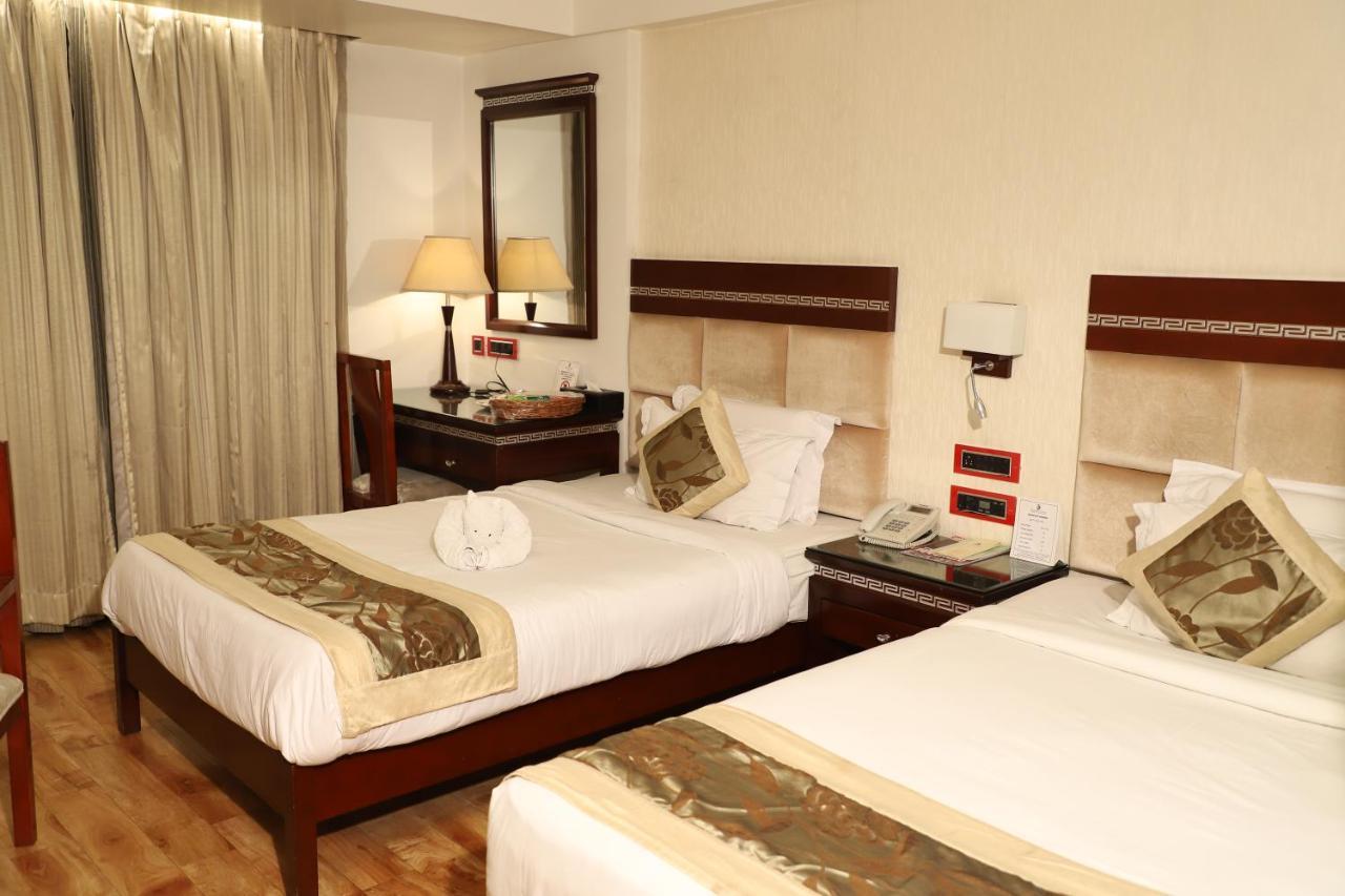 Republic Hotel Patna  Exterior photo