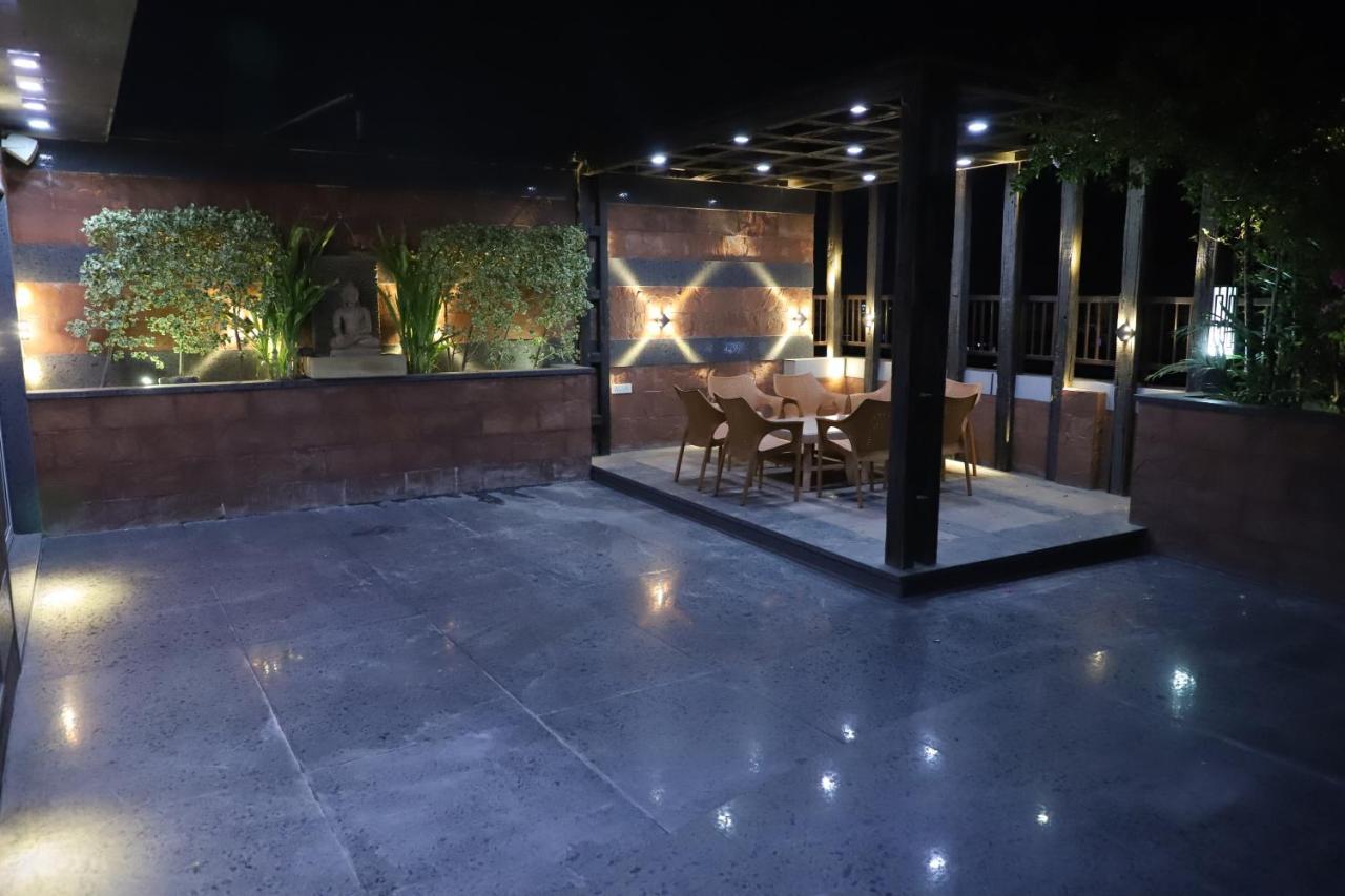 Republic Hotel Patna  Exterior photo