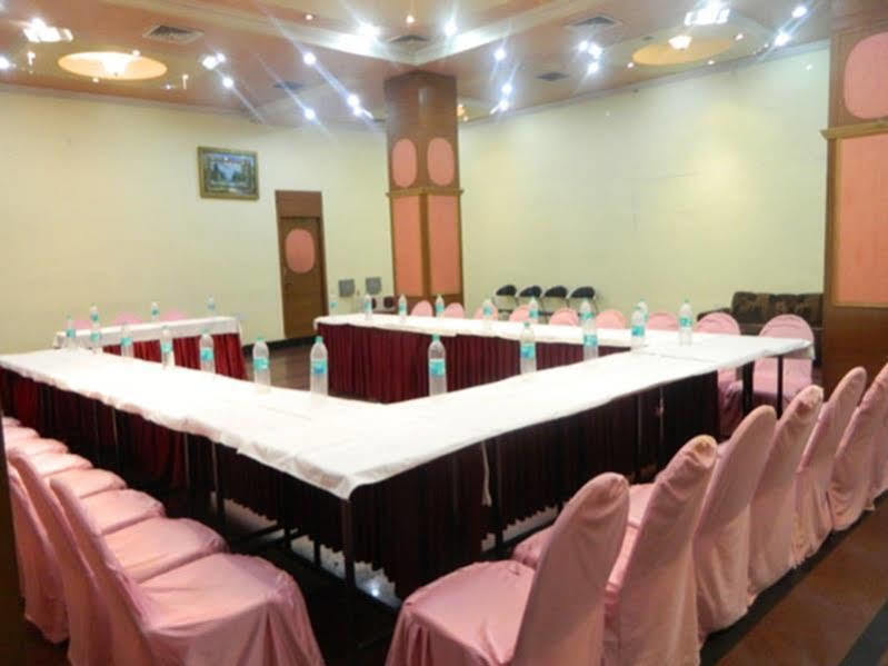 Republic Hotel Patna  Exterior photo