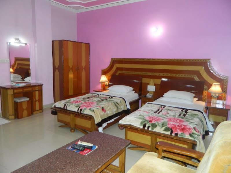 Republic Hotel Patna  Exterior photo