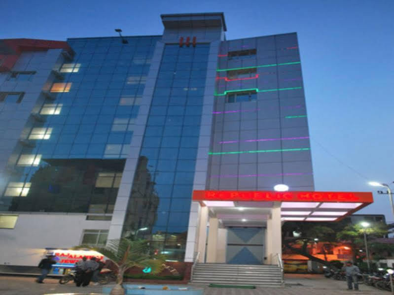Republic Hotel Patna  Exterior photo